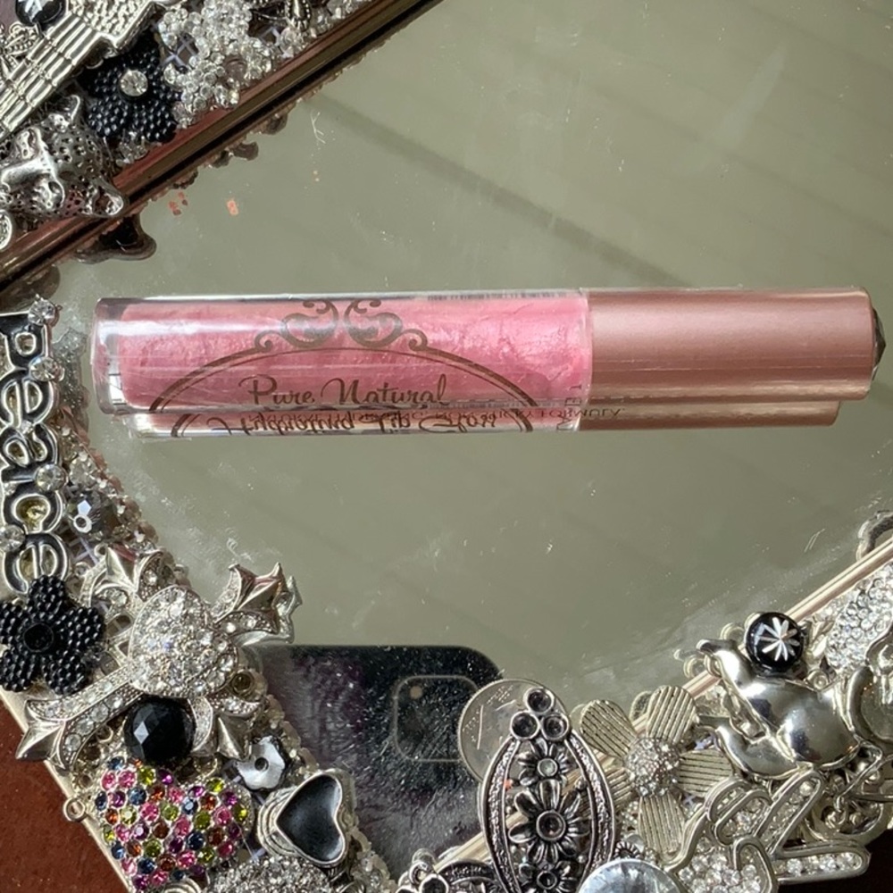 PURE NATURAL HYDRATING LIP GLOSS, ELLA - Picture 3 of 5